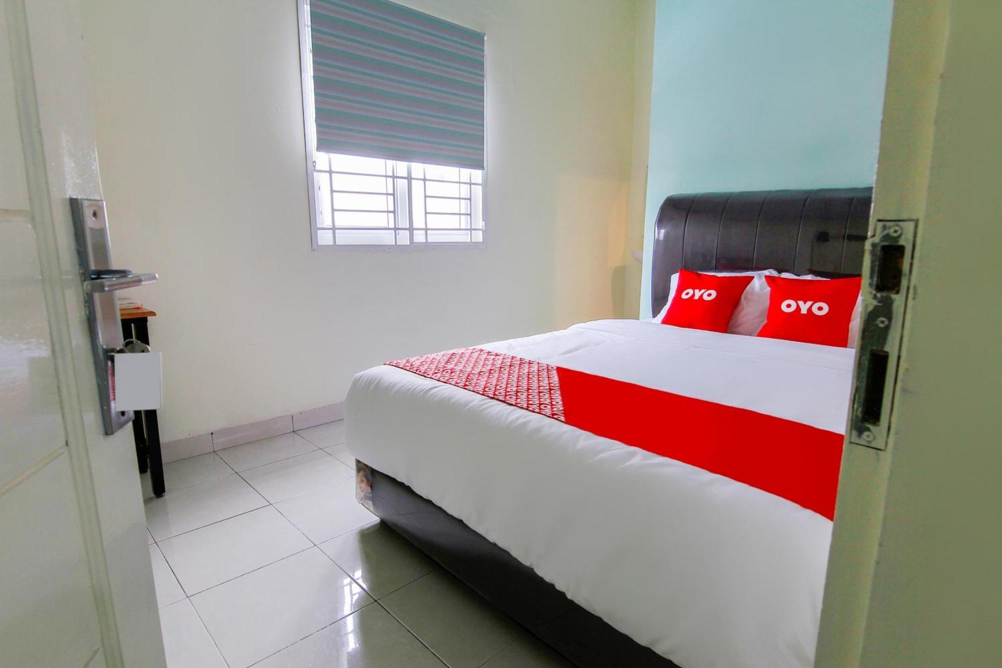 Hotel Oyo 3493 Nami House Medan Exterior foto
